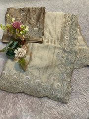 RoyalDesigner-Contrast Flowers-Saree